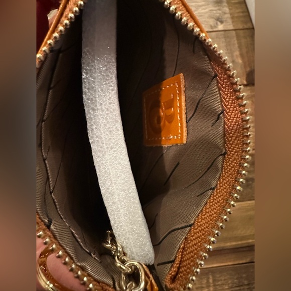 Handbag Crave Audrey  Waxed Leather Wallet Keychain NWOT - Picture 3 of 5